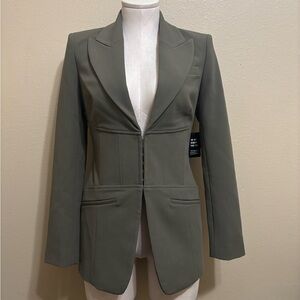 New Express Corset Blazer
Tags included
Size 2